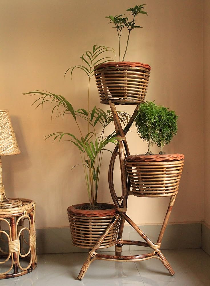 TRIPOT PLANTERS